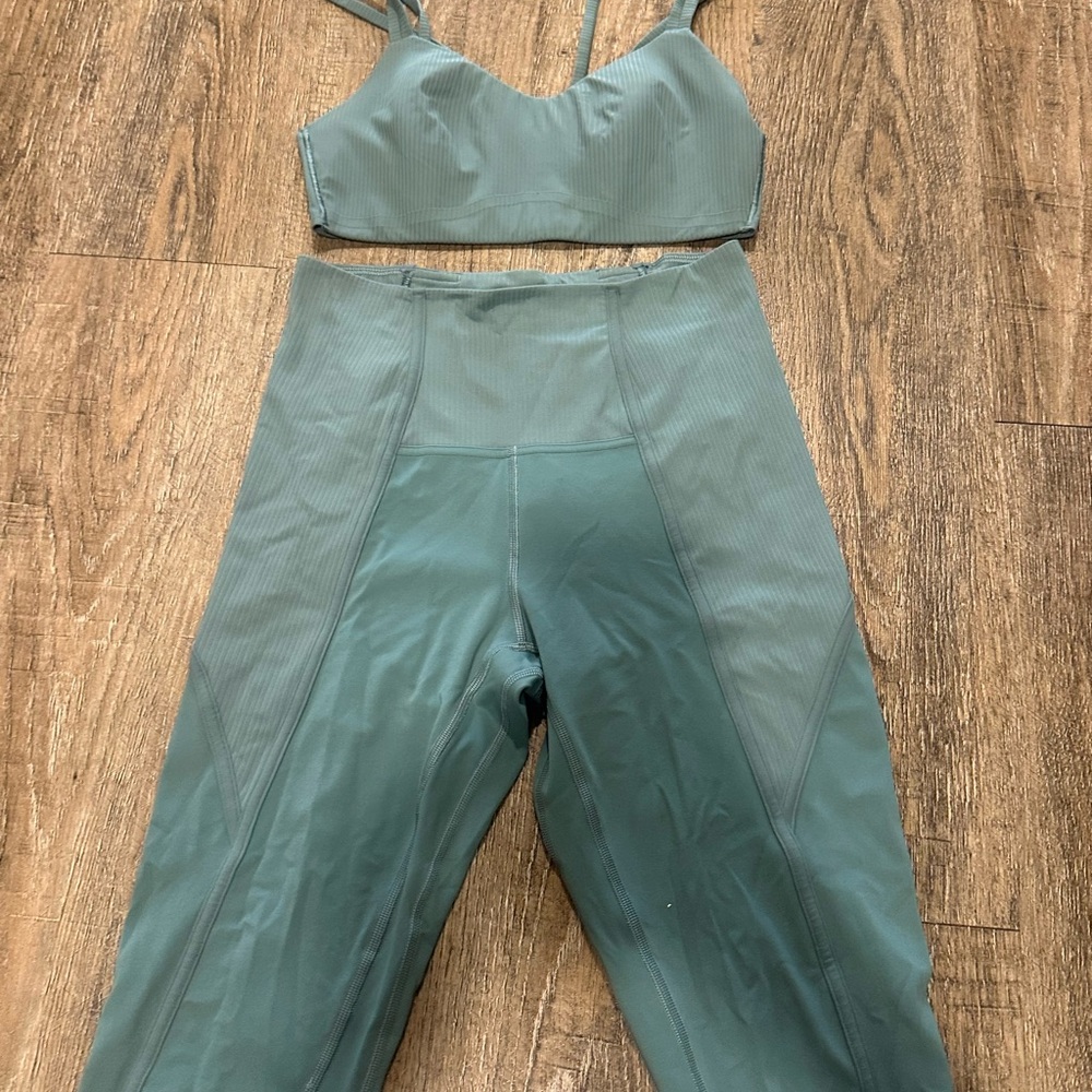 lululemon athletica Teal Leggings and Top Set